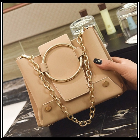 NEW CITY Metal Chain Crossbody Bag - Picture 2 of 8
